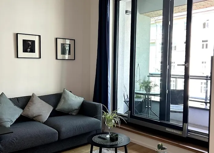 Viktoria N6 With Garage & Balcony Apartmán
