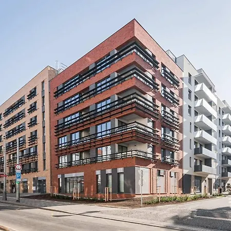 Viktoria N6 With Garage & Balcony 프라하